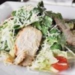 Салат «Цезарь» с куриным филе, маринованным в специях | Caesar salad with chicken fillet marinated in spices